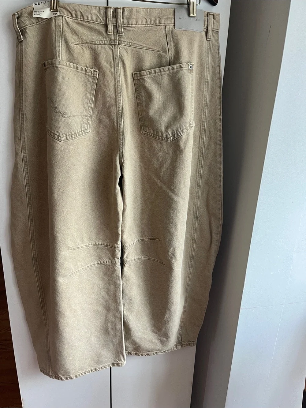 We The Free People Good Luck Barrel Jeans Size 32 NWT READ Sized Wrong